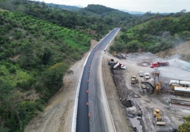 BENEFICIARÁ A MÁS DE 133 MIL HABITANTES DE SLP MODERNIZACIÓN DE CARRETERA TAMAZUNCHALE–HUEJUTLA BENEFICIARÁ A MÁS DE 133 MIL HABITANTES DE SLP MODERNIZACIÓN DE CARRETERA TAMAZUNCHALE–HUEJUTLA